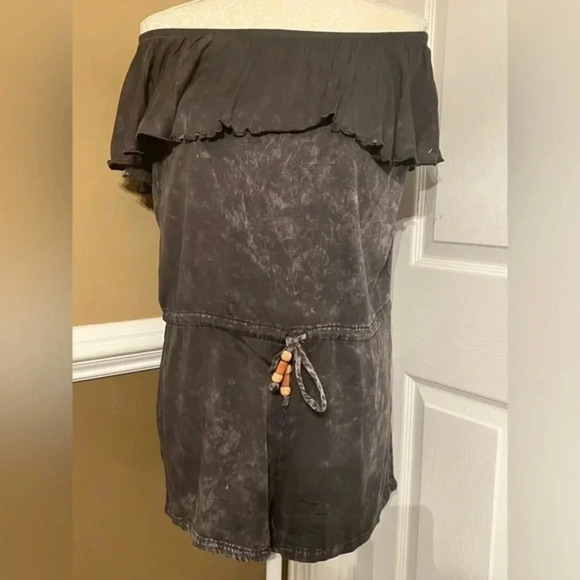 Chaser Womens Ruffled Elastic Off Shoulder Drawstring
Romper Gray Size M - Picture 9 of 10